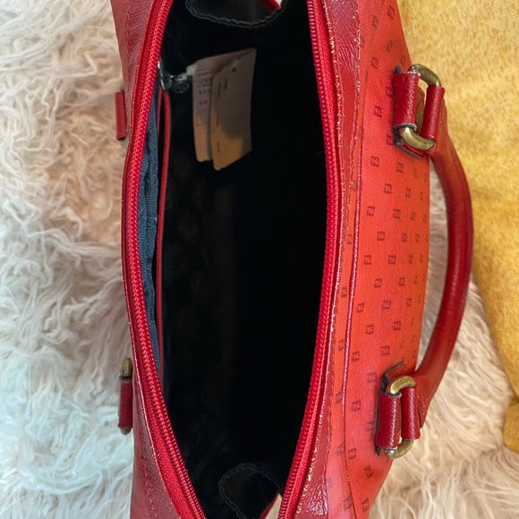 Fendi vintage red canvas bag - Picture 9 of 11